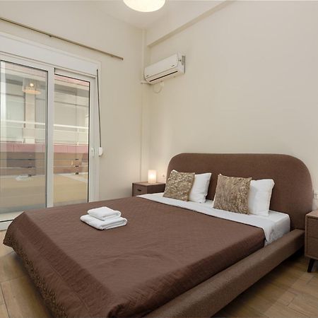 Cozy New Apartment Nearby Metro Атина Екстериор снимка