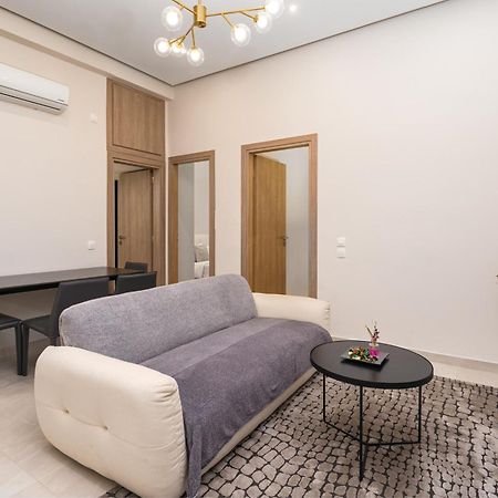Cozy New Apartment Nearby Metro Атина Екстериор снимка