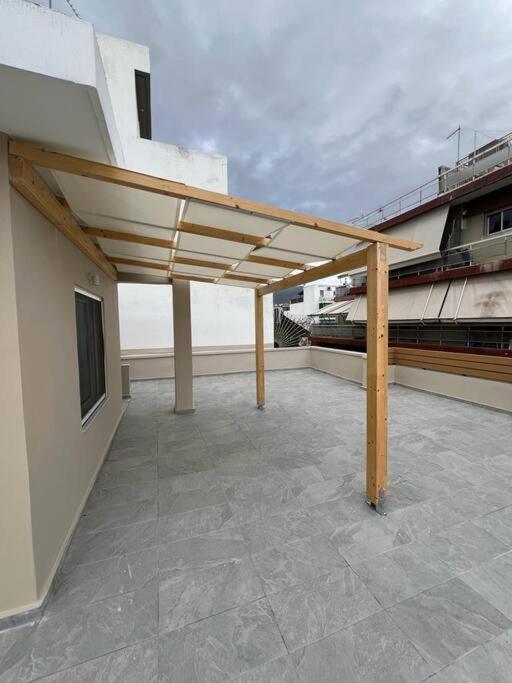 Cozy New Apartment Nearby Metro Атина Екстериор снимка