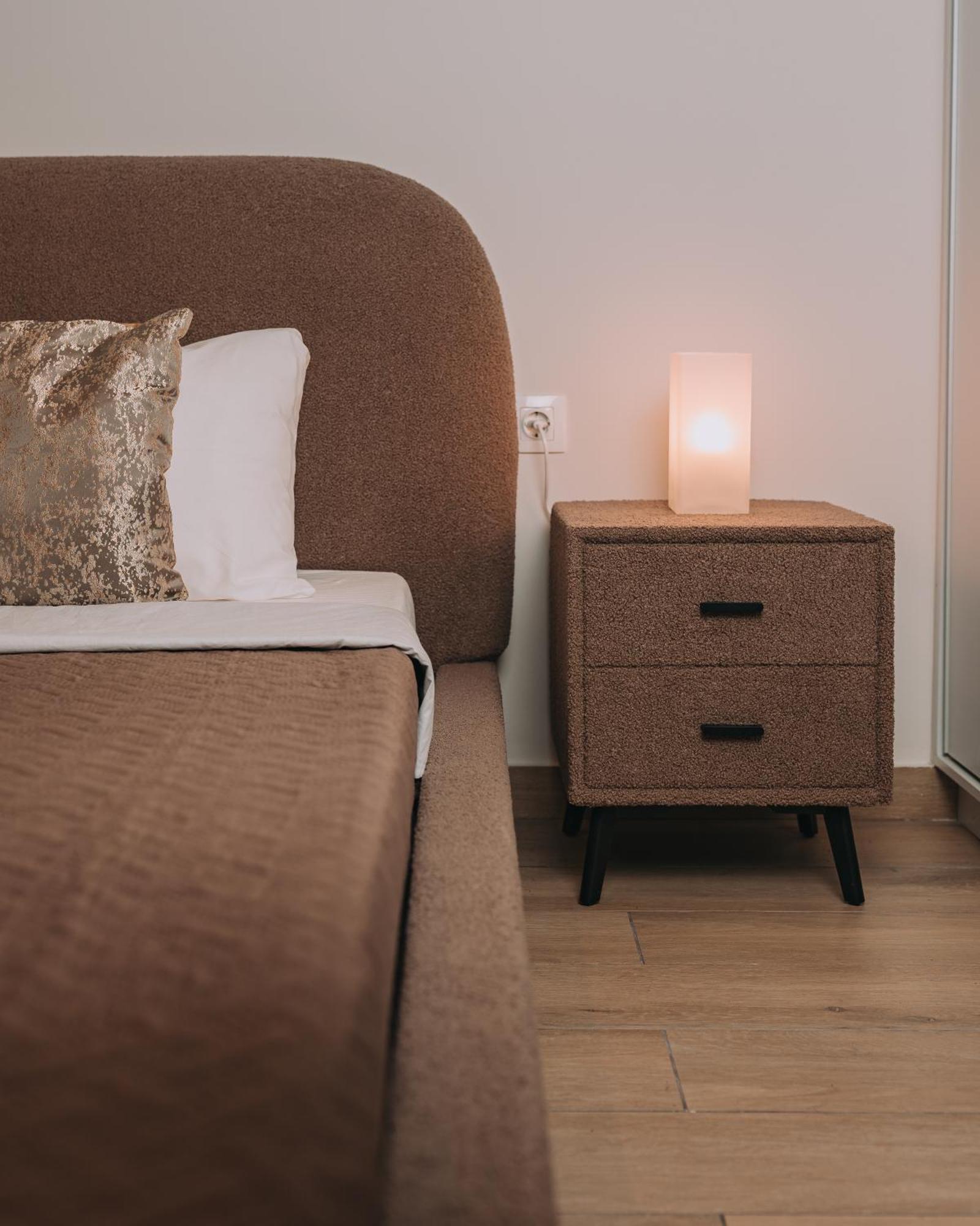 Cozy New Apartment Nearby Metro Атина Екстериор снимка